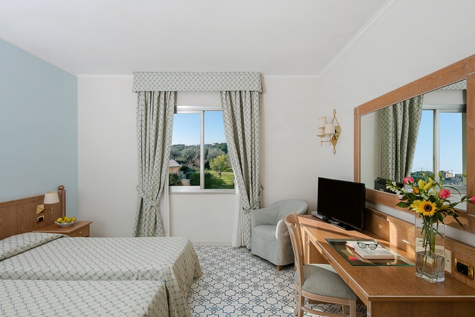 Imagen de la habitación del Hotel Grand Vesuvio, Sorrento. Foto 13