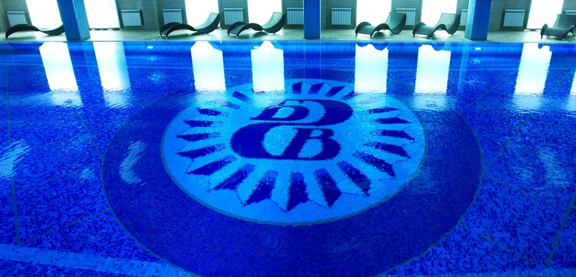 Imagen de la piscina del Hotel Grand Vidgof. Foto 16