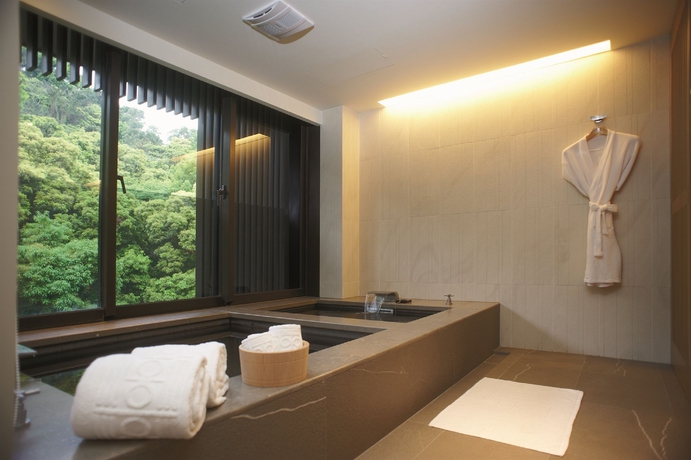 Imagen de la piscina del Hotel Grand View Resort Beitou. Foto 13