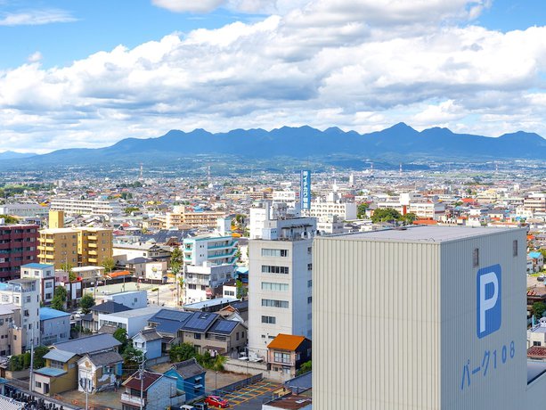 Imagen de los exteriores del Hotel Grand View Takasaki. Foto 14