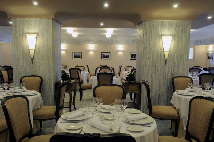 Imagen de los interiores del Hotel Grand Villa De France. Foto 9