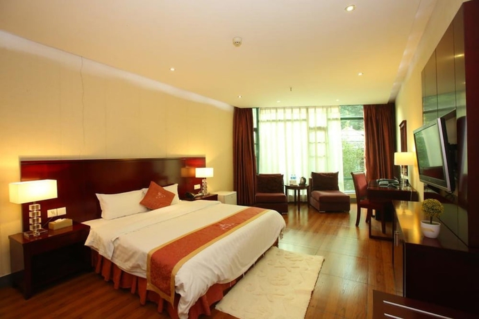 Imagen de la habitación del Hotel Grand Villa. Foto 4