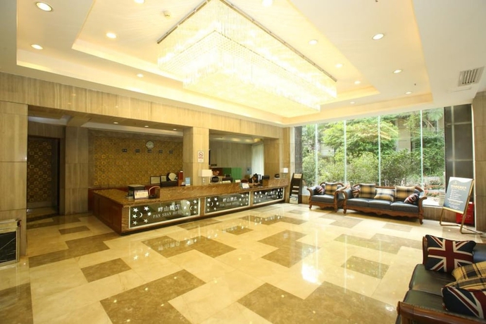 Imagen de los interiores del Hotel Grand Villa. Foto 19