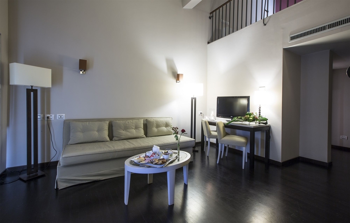 Imagen de la habitación del Hotel Grand Villa Itria. Foto 2