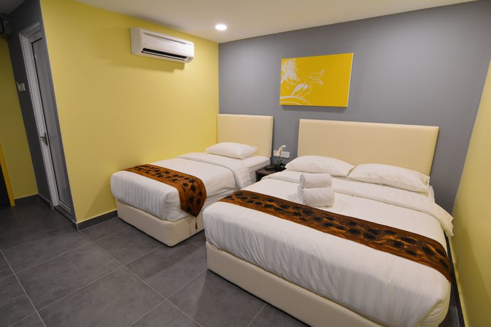Imagen de la habitación del Hotel Grand Village. Foto 16