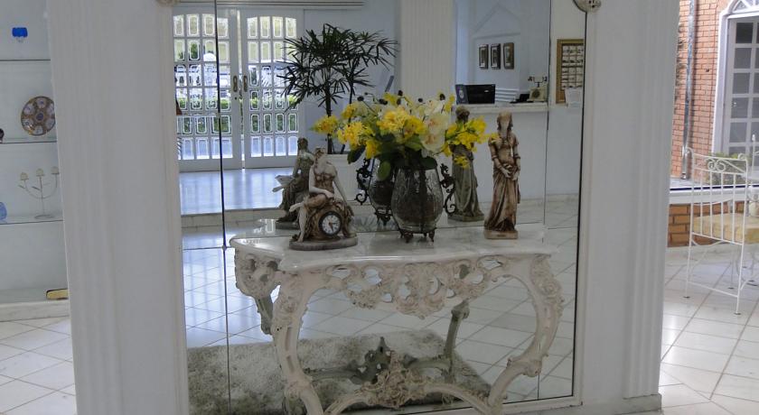 Imagen general del Hotel Grand Ville. Foto 4