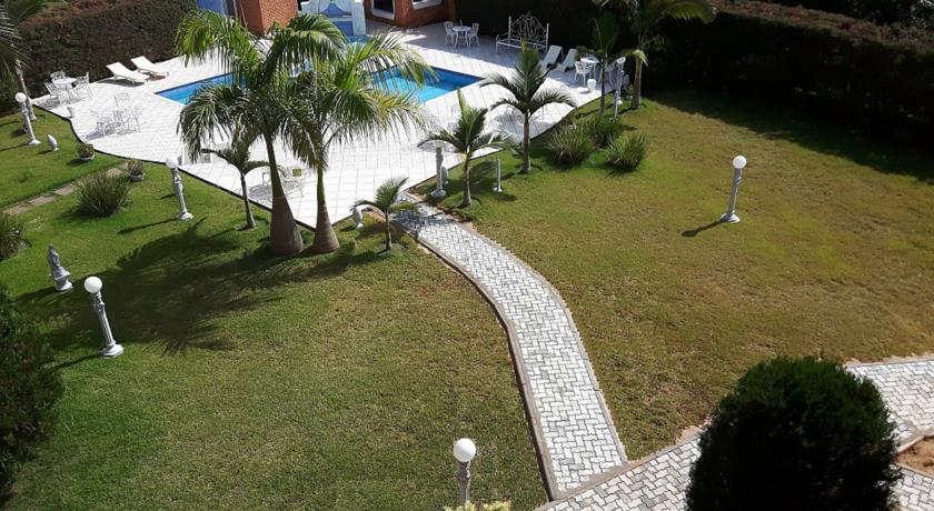 Imagen general del Hotel Grand Ville. Foto 8