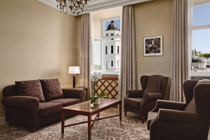Imagen de los interiores del Hotel Grand Vilnius, Curio Collection by Hilton. Foto 14