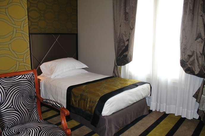 Imagen de la habitación del Hotel Grand Visconti Palace. Foto 5