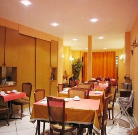 Imagen de los interiores del Hotel Grand Voltaire. Foto 19