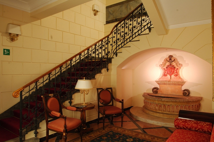 Imagen de los interiores del Hotel Grand Wagner. Foto 14