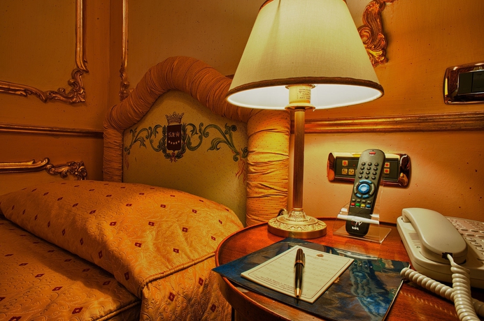 Imagen de la habitación del Hotel Grand Wagner. Foto 9