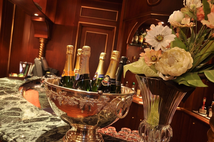 Imagen del bar/restaurante del Hotel Grand Wagner. Foto 3