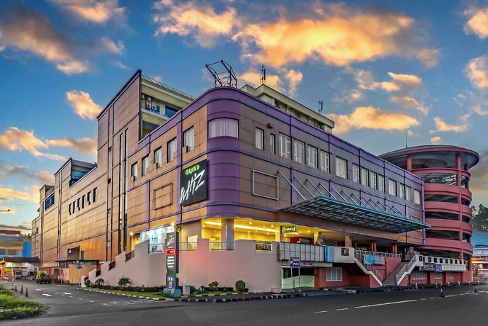 Imagen general del Hotel Grand Whiz Megamas Manado. Foto 1