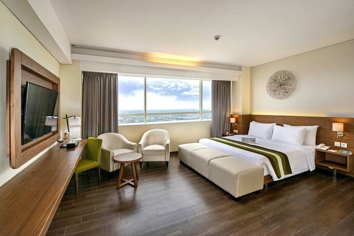 Imagen general del Hotel Grand Whiz Poins Square-Simatupang. Foto 3