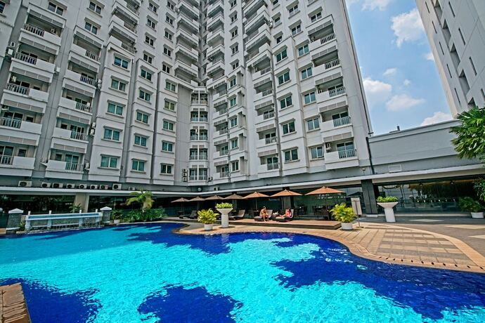 Imagen general del Hotel Grand Whiz Poins Square-Simatupang. Foto 4