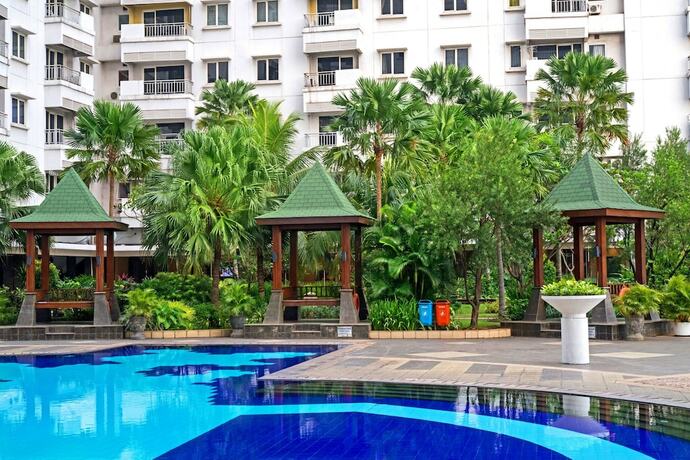 Imagen general del Hotel Grand Whiz Poins Square-Simatupang. Foto 10
