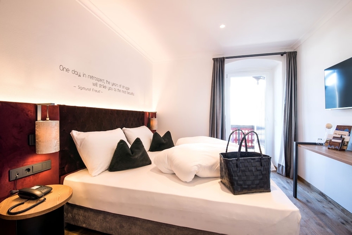 Imagen de la habitación del Hotel Grand Wolkenstein. Foto 9