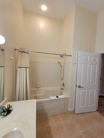 Imagen general del Hotel Grand Wood Suites. Foto 6