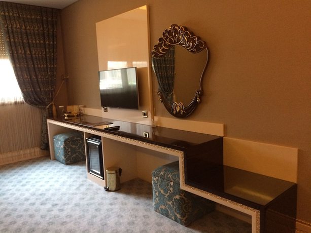 Imagen de la habitación del Hotel Grand Work. Foto 16