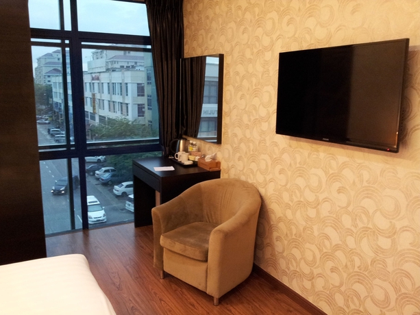 Imagen de la habitación del Hotel Grand World. Foto 9