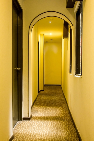 Imagen de los interiores del Hotel Grand World. Foto 19