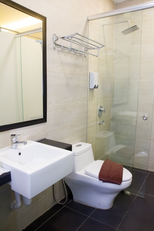 Imagen de la habitación del Hotel Grand World. Foto 12