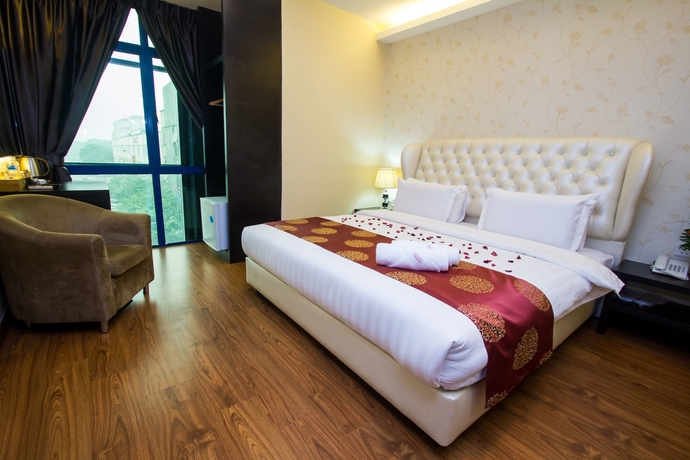 Imagen de la habitación del Hotel Grand World. Foto 17