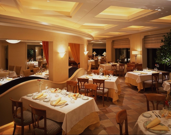 Imagen del bar/restaurante del Hotel Grand Xiv Naruto The Lodge. Foto 5