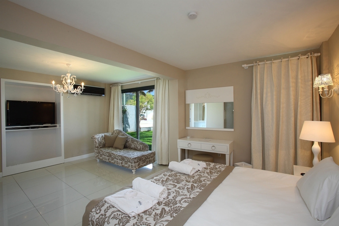 Imagen de la habitación del Hotel Grand Yazıcı Torba Beach Club. Foto 2
