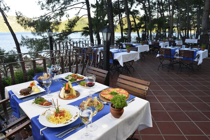 Imagen del bar/restaurante del Hotel Grand Yazici Marmaris Palace - All Inclusive. Foto 3
