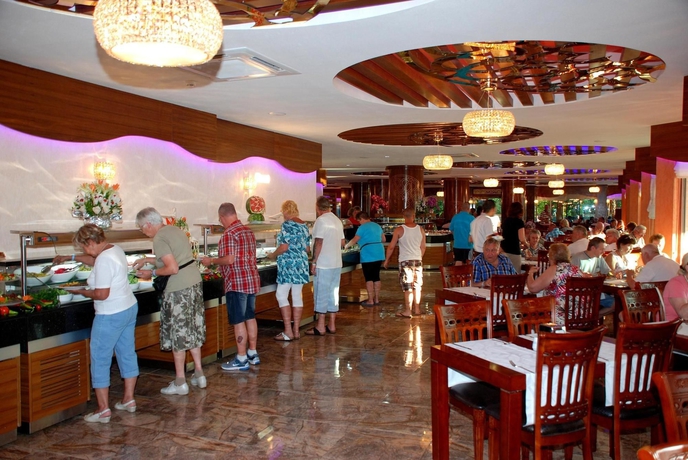 Imagen del bar/restaurante del Hotel Grand Zaman Beach. Foto 3