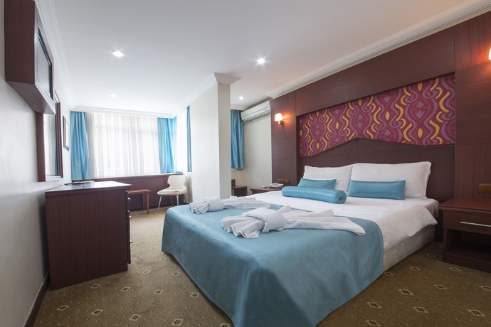 Imagen de la habitación del Hotel Grand Zentrum. Foto 4