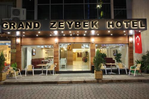 Imagen general del Hotel Grand Zeybek. Foto 1