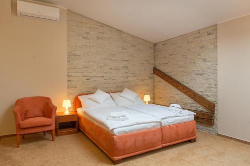 Imagen de la habitación del Hotel Grand, Zilina. Foto 10