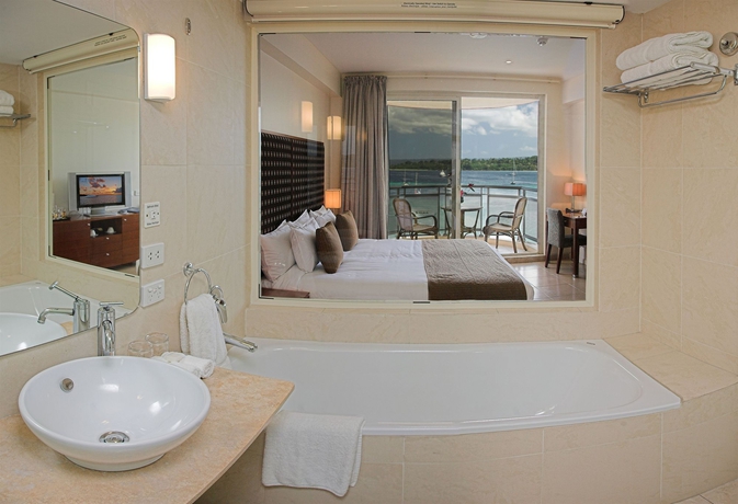 Imagen de la habitación del Hotel Grand and Casino. Foto 3