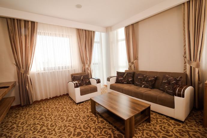 Imagen de la habitación del Hotel Grand and Convention Center Karaman. Foto 3