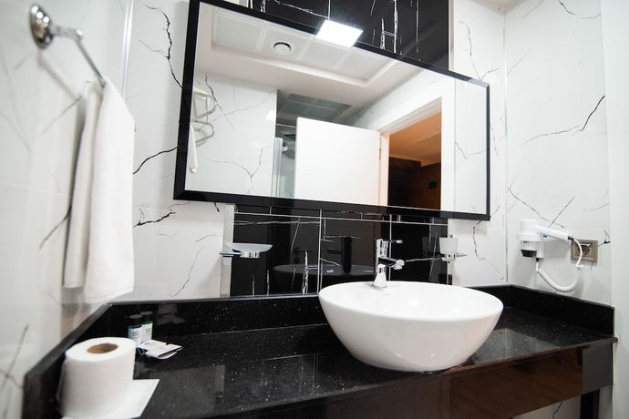 Imagen de la habitación del Hotel Grand and Convention Center Karaman. Foto 7