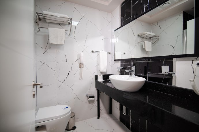 Imagen de la habitación del Hotel Grand and Convention Center Karaman. Foto 9