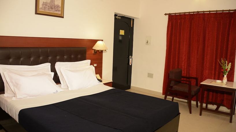 Imagen de la habitación del Hotel Grand central, Bhubaneswar. Foto 4