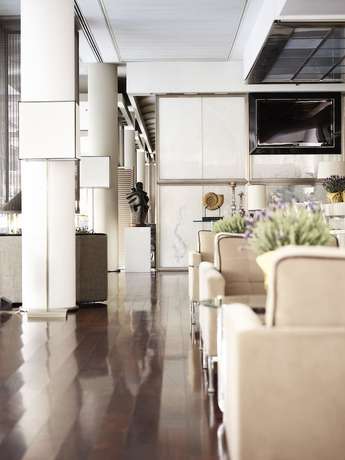 Imagen del bar/restaurante del Hotel Grand de La Ville, Parma. Foto 2