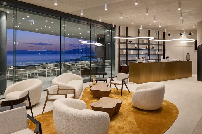 Imagen de los interiores del Hotel Grand hotel View. Foto 18