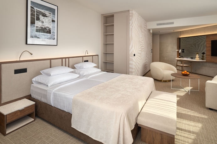 Imagen de la habitación del Hotel Grand hotel View. Foto 14