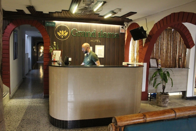 Imagen de los interiores del Hotel Grand ilama. Foto 12