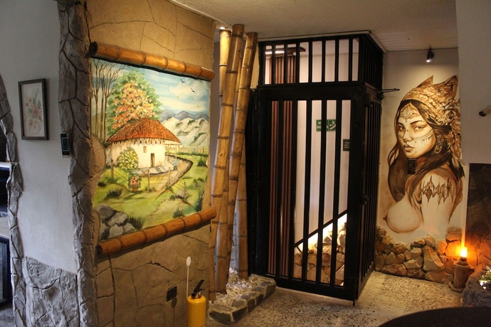 Imagen de los interiores del Hotel Grand ilama. Foto 13