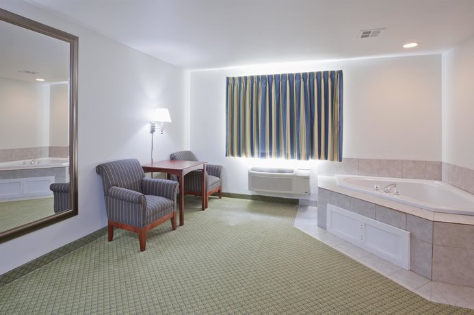 Imagen de la habitación del Hotel GrandStay and Suites Becker Big Lake. Foto 5