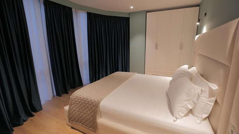 Imagen de la habitación del Hotel Granda, Tirana. Foto 4