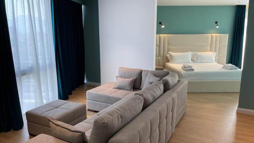 Imagen de la habitación del Hotel Granda, Tirana. Foto 15