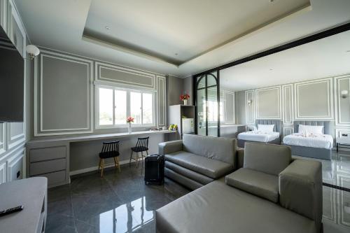 Imagen general del Hotel Grandbangsaray. Foto 6