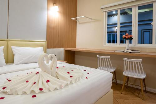 Imagen general del Hotel Grandbangsaray. Foto 9